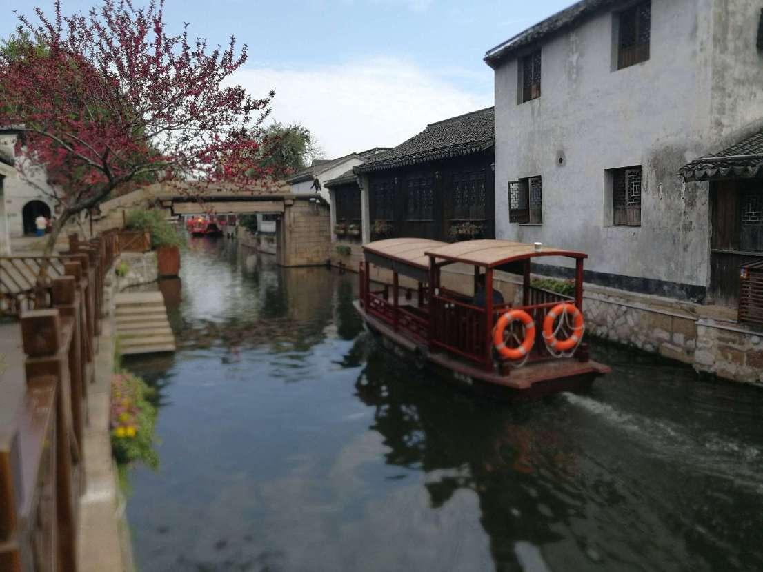 乌克兰总统与阿尔巴尼亚总理通电话